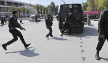 Fuerzas de seguridad tunecinas alrededor del parlamento Fuerzas de seguridad tunecinas alrededor del parlamento