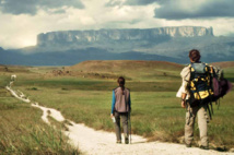 Una escena de La distancia más larga Una escena de La distancia más larga