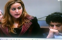 Karma Jaiat, declarando ante el tribunal en La Haya, Holanda. Karma Jaiat, declarando ante el tribunal en La Haya, Holanda.