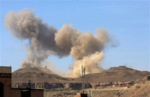 Coalición liderada por Riad vuelve a bombardear posiciones rebeldes en Yemen