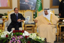 As Sisi-a la izquierda-y el rey Salman