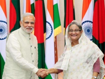 Modi-a la izquierda-con Hasina