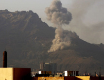 Un bombardeo saudí cerca de Saná Un bombardeo saudí cerca de Saná
