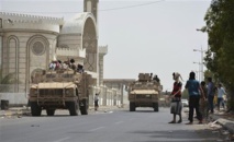 Varios ministros yemeníes en el exilio regresan a Adén Varios ministros yemeníes en el exilio regresan a Adén