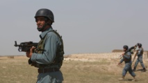 Un policía afgano