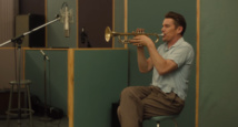 Ethan Hawke en una escena de Born to be blue Ethan Hawke en una escena de Born to be blue