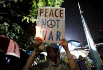 Manifestantes contra la ley en Japón