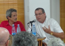 Roberto Smith-a la derecha- con Fernando Pérez Roberto Smith-a la derecha- con Fernando Pérez