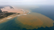 El barro contaminado de minerales llega al oceáno atlántico El barro contaminado de minerales llega al oceáno atlántico