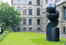 Una escultura de Honegger Una escultura de Honegger