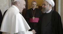 El papa-a la izquierda-y Rohani El papa-a la izquierda-y Rohani