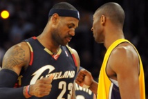 Lebron James-a la izquierda-y Kobe Bryant Lebron James-a la izquierda-y Kobe Bryant