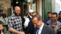 Martin Kobler paseando por Trípoli, Libia