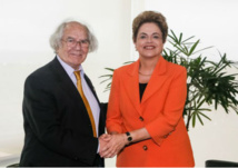 Adolfo Pérez Esquivel con Dilma Rousseff
