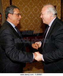 Amr Musa-a la izquierda-y Miguel Ángel Moratinos