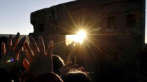 Celebración del solsticio de invierno, el inicio del nuevo ciclo y el retorno del sol Celebración del solsticio de invierno, el inicio del nuevo ciclo y el retorno del sol