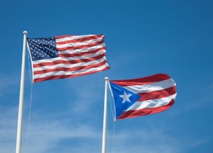 Las banderas de Estados Unidos y Puerto Rico