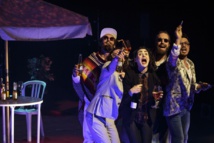 Una escena de La dictadura de lo cool Una escena de La dictadura de lo cool