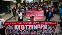 Manifestantes piden que se encuentre a los 43 estudiantes desaparecidos
