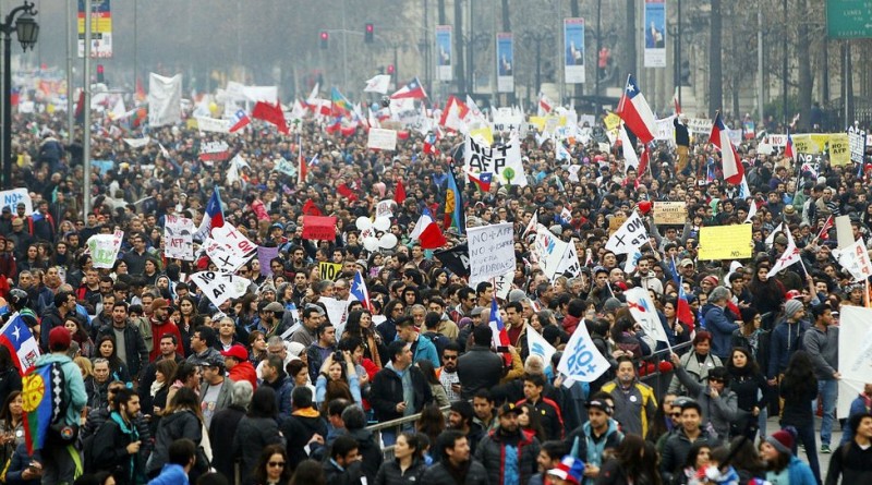Manifestación en Chile contra el sistema privado de pensiones Manifestación en Chile contra el sistema privado de pensiones