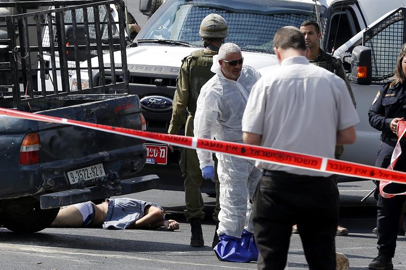 Asesinado un palestino tras apuñalar a un soldado israelí en Cisjordania