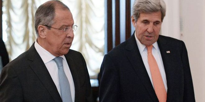 Lavrov-a la izquierda-y Kerry