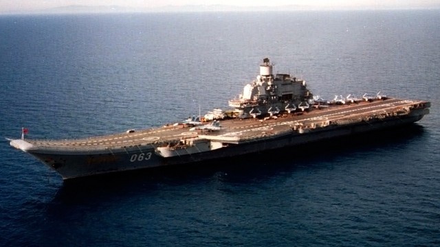 El portaviones ruso Almirante Kuznetsov