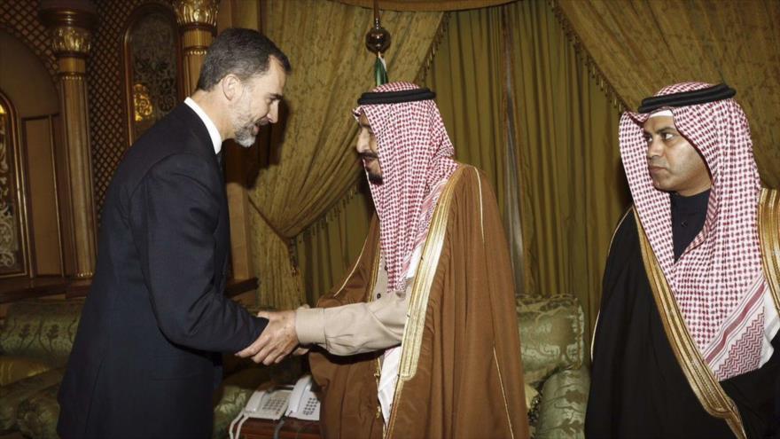 El rey de España Felipe VI cuando se encontró con el rey saudí Salman