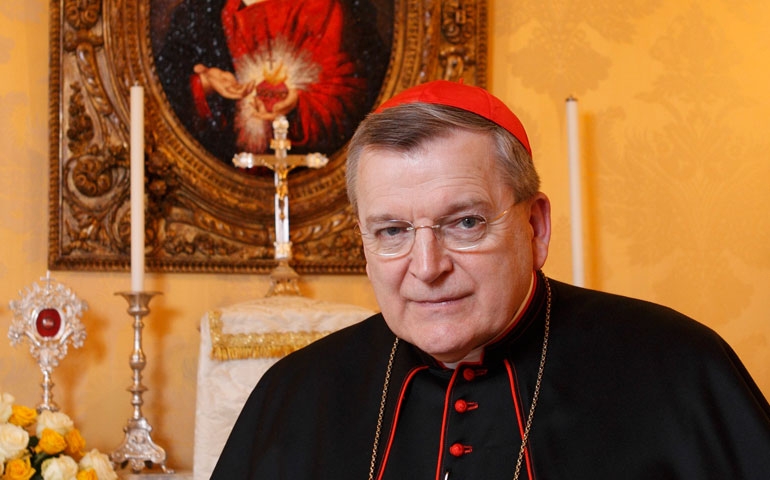 El cardenal Raymond Burke