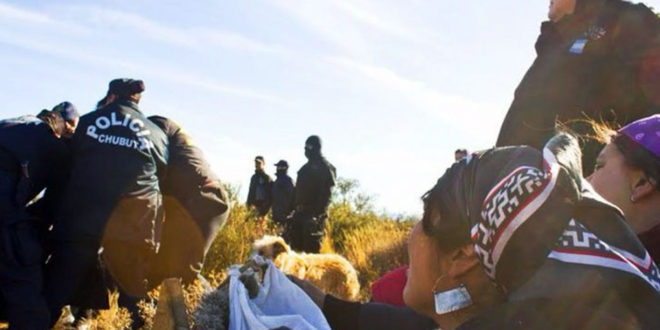 Mapuches y policías en el sur de Argentina