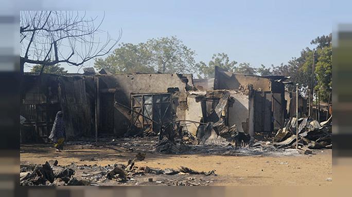 Decenas de muertos en Nigeria en bombardeo por error de campo de desplazados