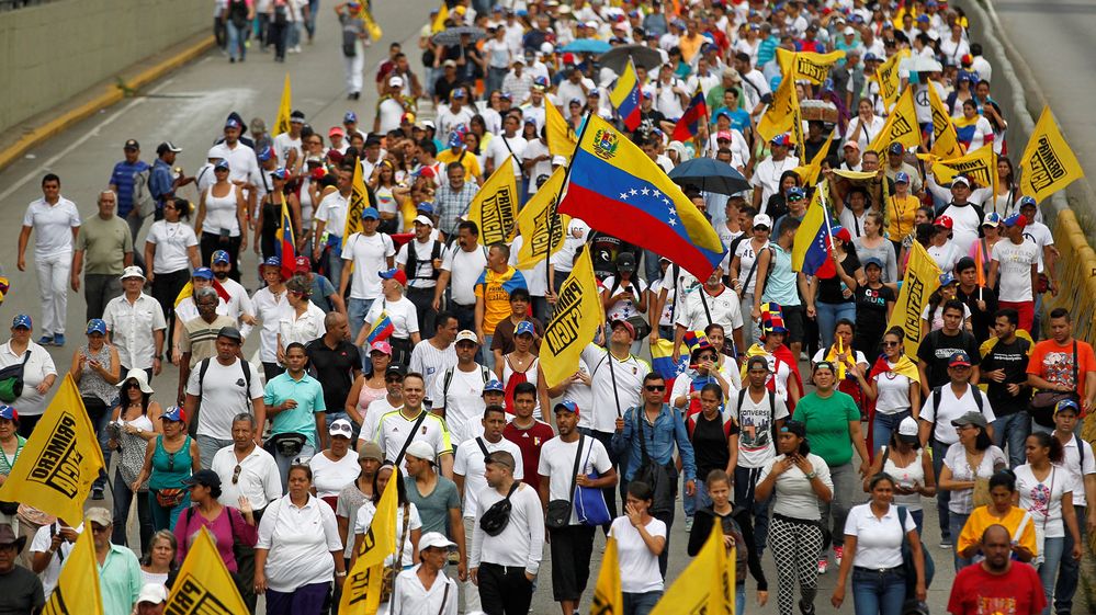 Manifestantes opositores al gobierno en Venezuela