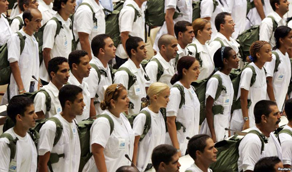 Médicos cubanos