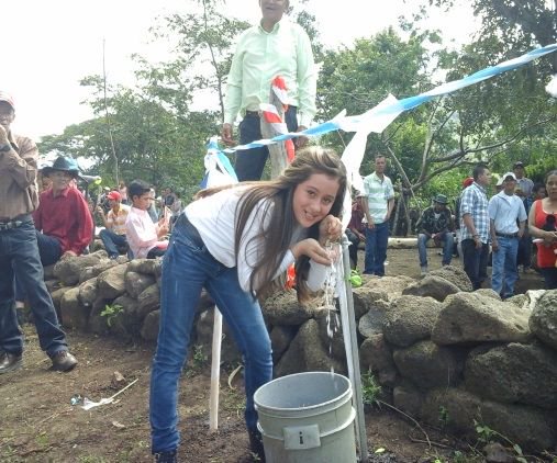 El agua llegó con la electricidad