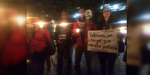 Concentración de protesta por la violación y asesinato de una niña de 7 años