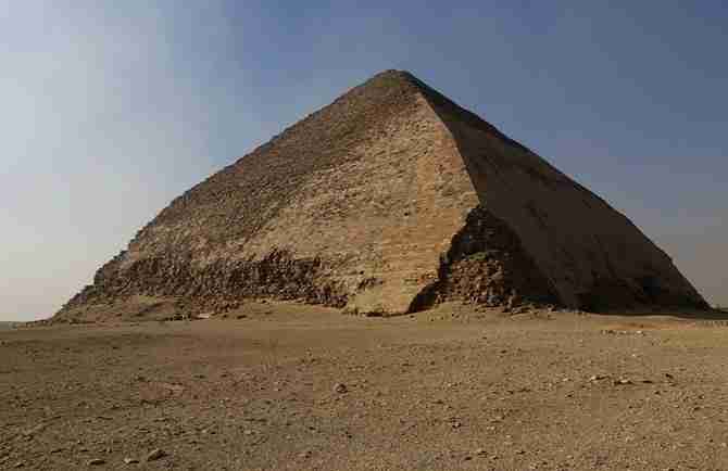 La pirámide de Bent, en Dahshur