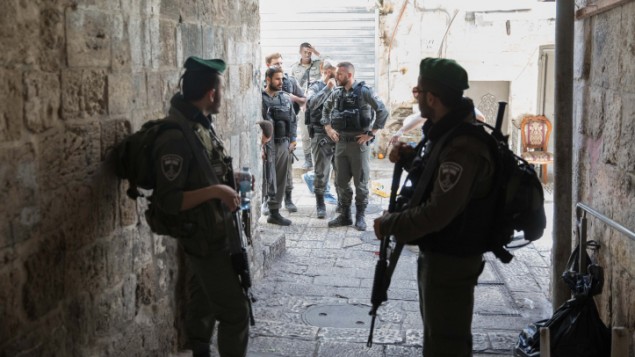 Soldados israelíes en Jerusalén poco después del ataque