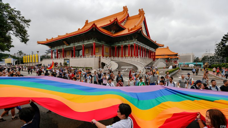 Manifestantes a favor del matrimonio homosexual en Taiwan