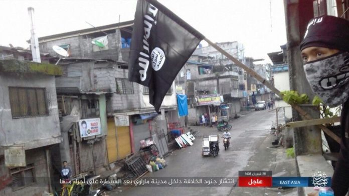 Milicianos del estado islámico-daesh-en Marawi, Filipinas