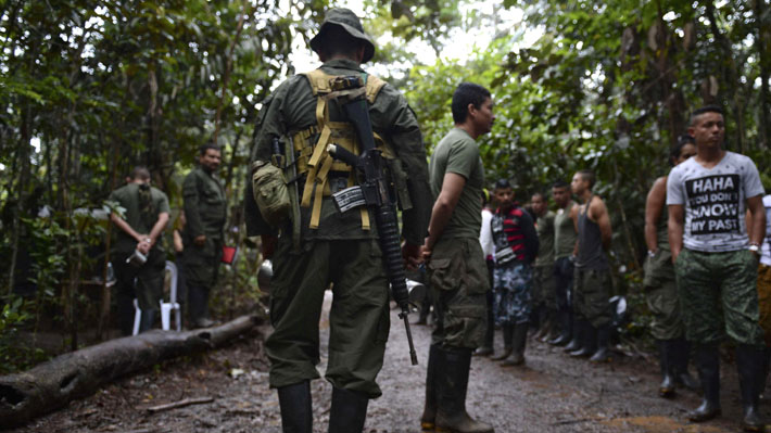 Jefe de FARC denuncia "reiterado incumplimiento" de pacto de paz en Colombia