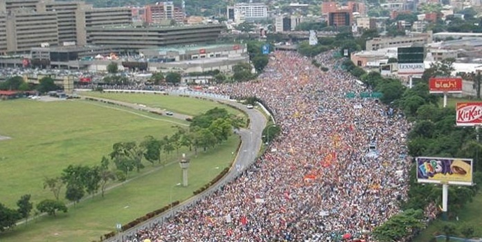 Manifestación opositora en Caracas, Venezuela.