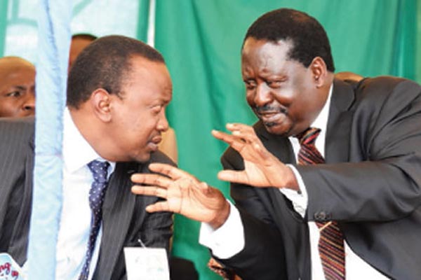 Kenyatta-a la izquierda-y Odinga
