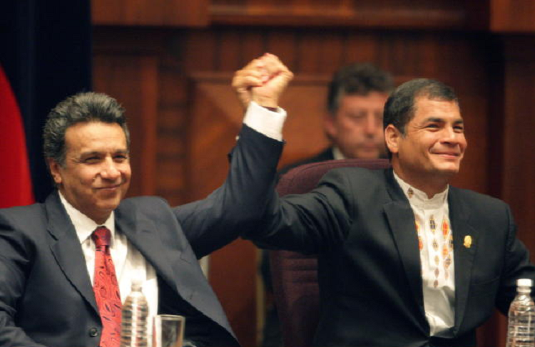 Lenin Moreno-a la izquierda-y Rafael Correa.