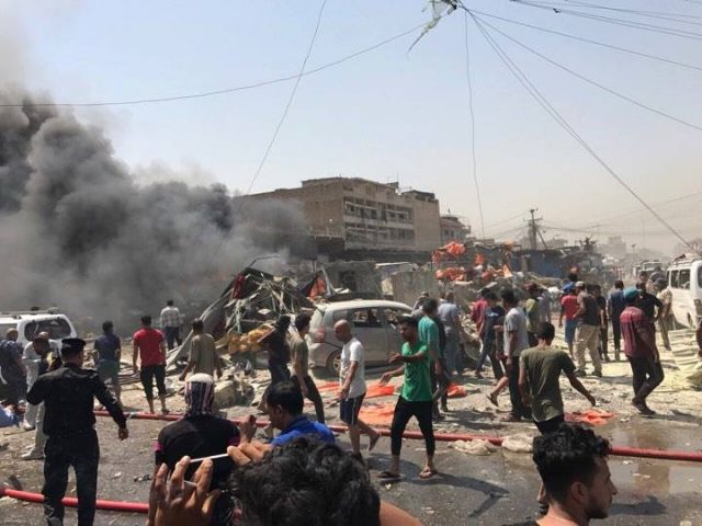 Diez muertos al explotar coche bomba en un mercado de Bagdad