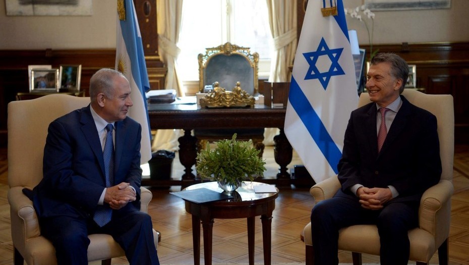 Netanyahu-a la izquierda-y Macri