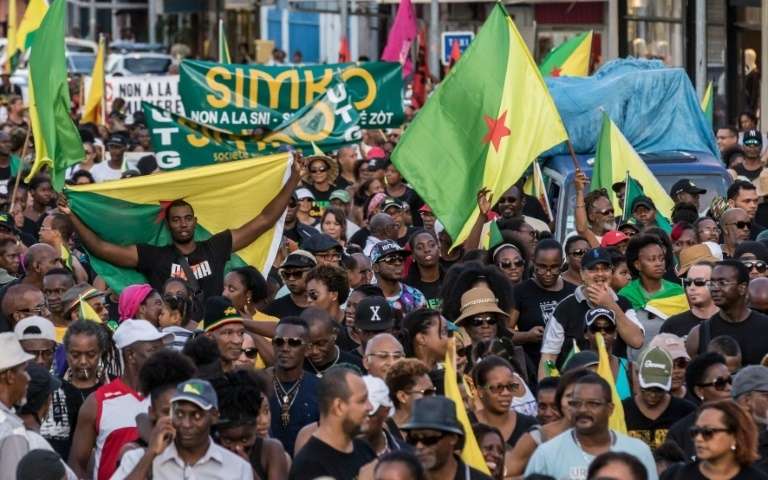 Manifestantes en Guyana