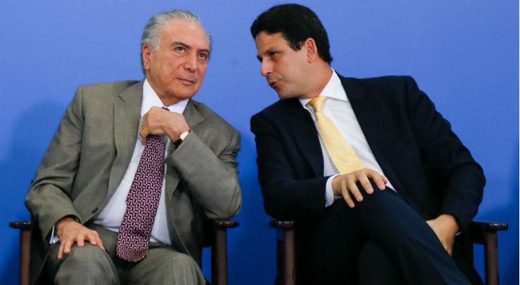 Temer-a la izquierda-y Araújo