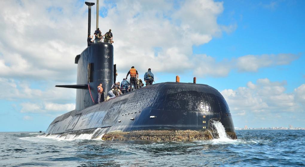 Argentina buscará "hasta el final" al submarino y abre investigación