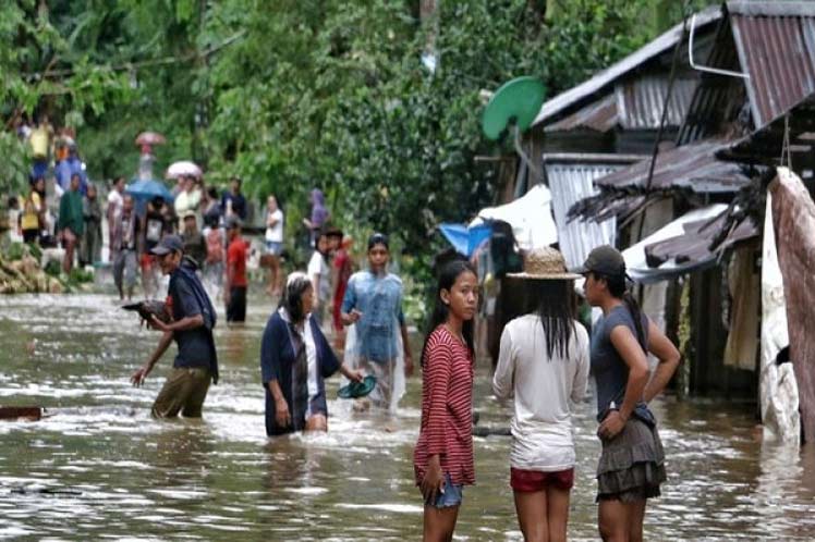 Más de 100 muertos en la tormenta tropical "Tembin" en Filipinas