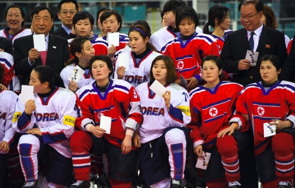 Jugadoras de hockey sobre hielo de las dos Coreas